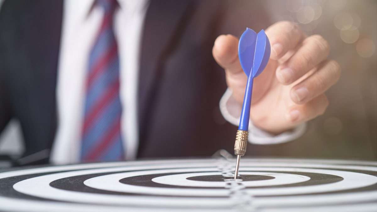 Foco no Cliente: Como Centrar Seu Marketing Industrial nos Compradores